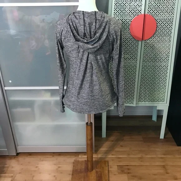 Athleta Pacifica Pleated Jacket in Heathered Grey - Picture 5 of 8